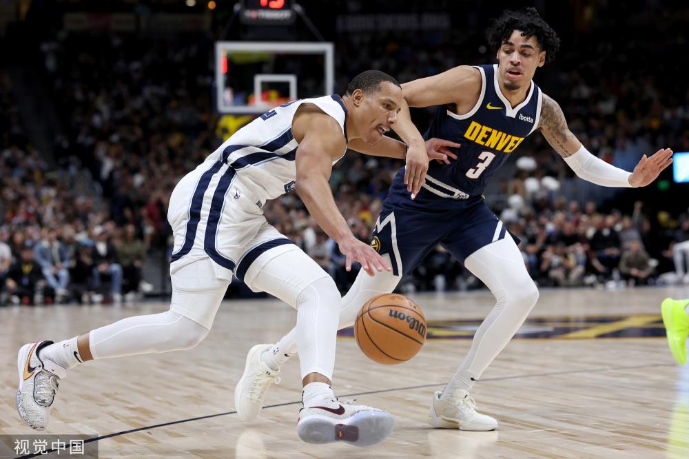 莱万在关键 莱万在关键